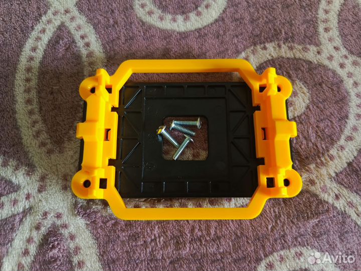 Корпус: Corsair 300R Mid Tower