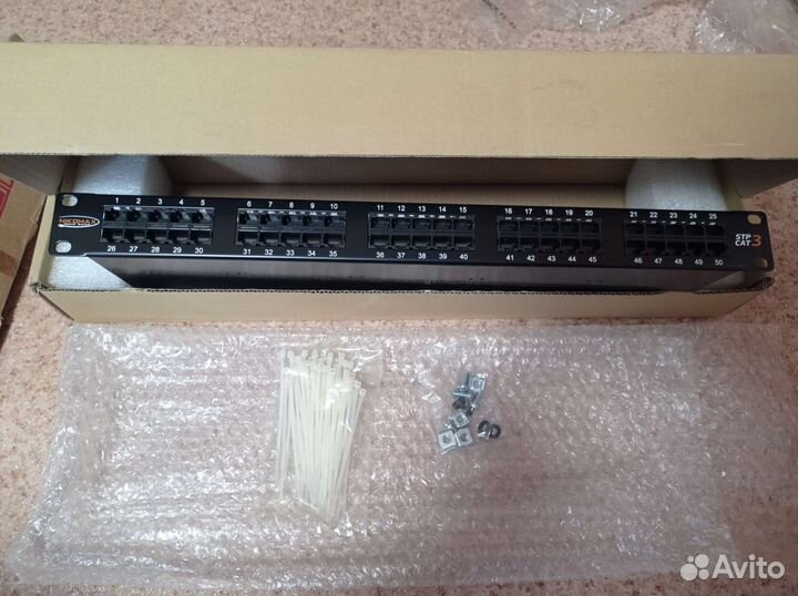 Патч панель 50 портов