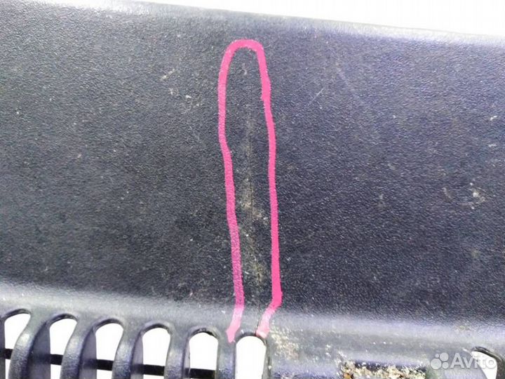 Водосток лобового стекла (жабо)