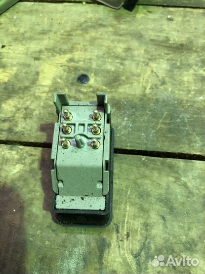 Кнопка люка мерседес w202 w210