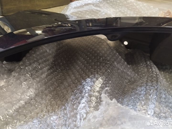 Крыло переднее пассажирское пассат сс 2009