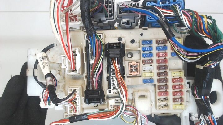 Блок предохранителей Suzuki Kizashi, 2012