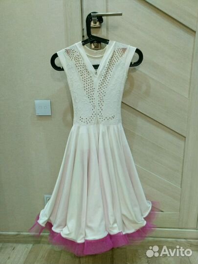 Платье для бальных танцев