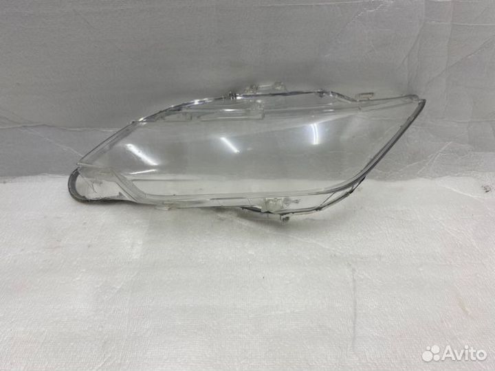 Стекло фары переднее левое Toyota Camry V55