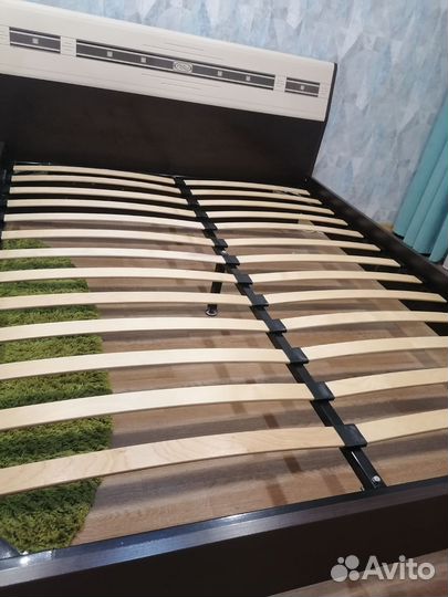 Кровать двухспальная 160 200 бу