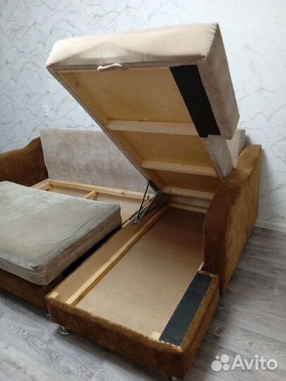 Угловой диван