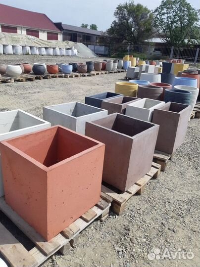 Бетонные урны на заказ и в наличии