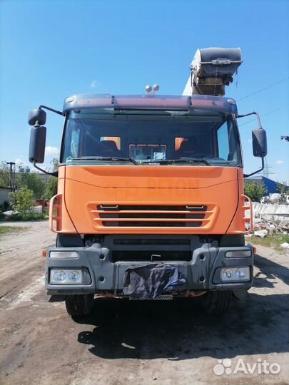 Автобетоносмеситель IVECO Trakker, 2009