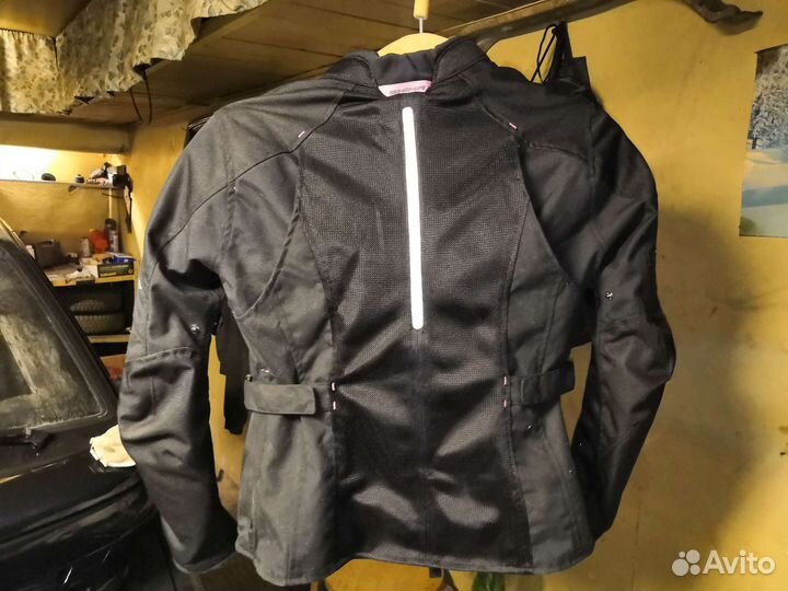 Мотокуртка. Женская экипировка