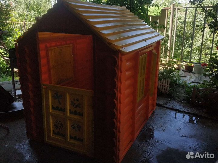 Детский игровой пластиковый домик