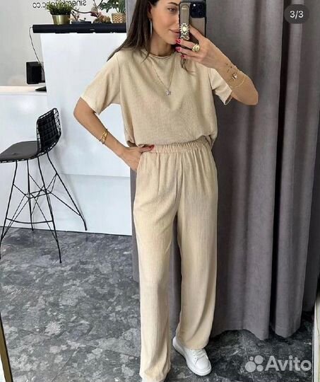 Костюм женский