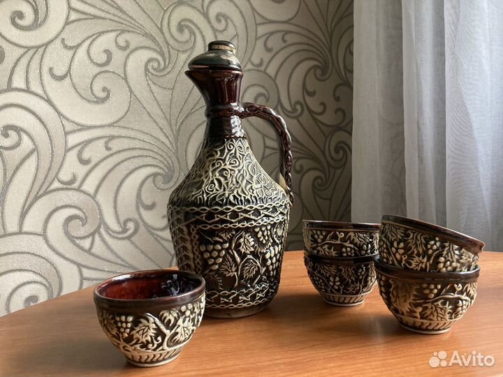 Глиняный кувшин