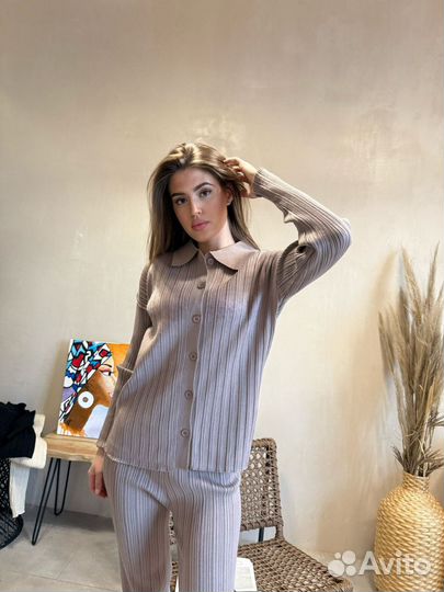 Костюм брючный