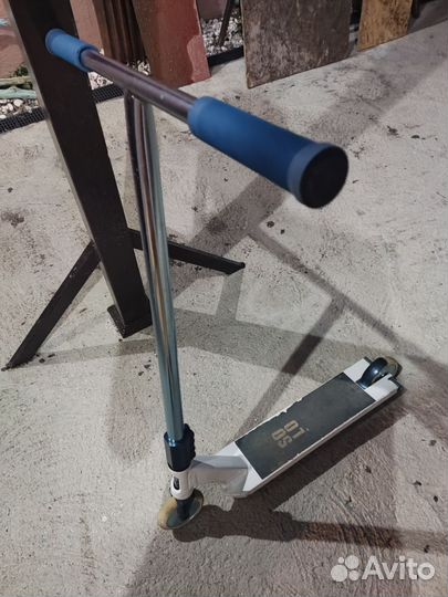 Трюковой самокат Vokul solo белый