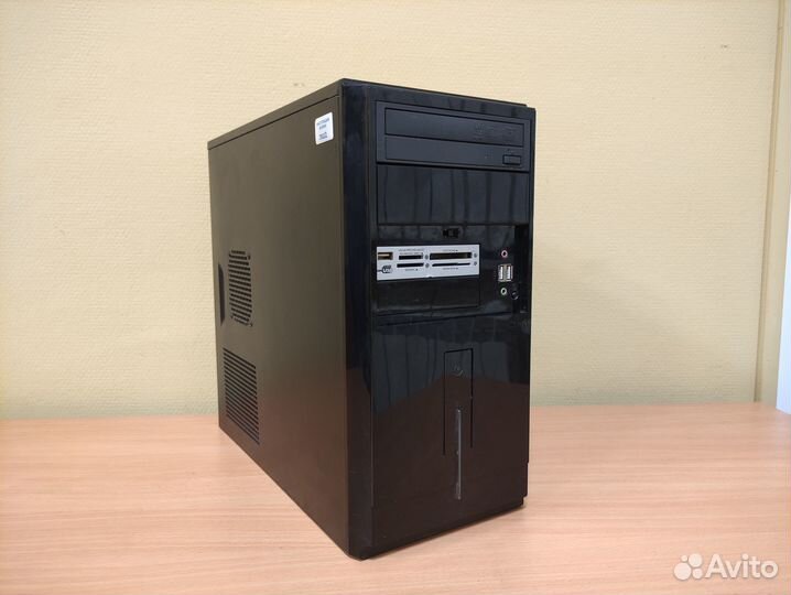 Системный блок для развлечений, работы и игр