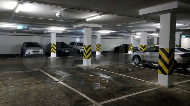 Машиноместо, 24 м²