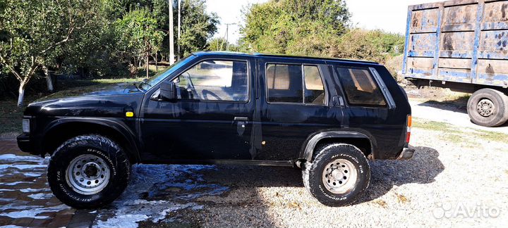 Nissan Terrano 2.7 МТ, 1994, 250 000 км