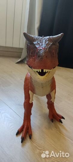 Jurassic world коллоссальный карнотавр Торо