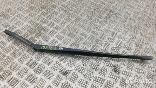 Щеткодержатель лобового стекла BMW 7 F01 (1BA12O902)