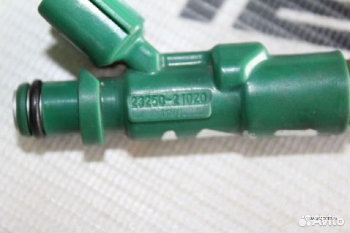 Форсунка toyota 1NZ-FE 1NZ-FXE 2NZ-FE 2325021020 2