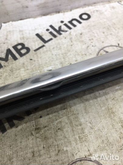 Молдинг стекла задний левый Mercedes S-Class W221
