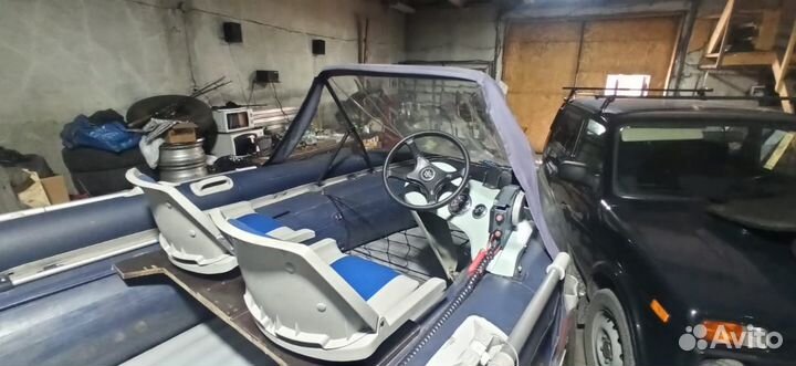 Продам лодку с мотором и прицепом