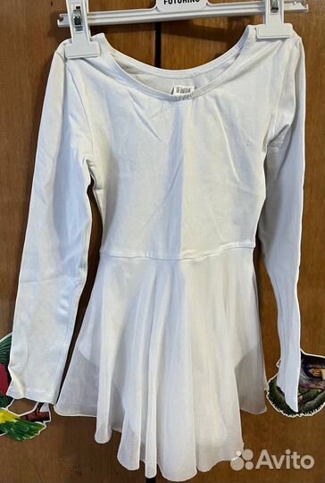 Гимнастический купальник и балетки