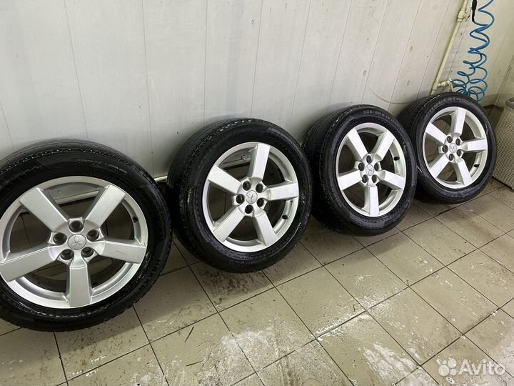 Диски r18 с летней резиной