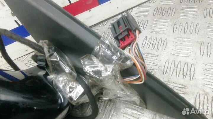 Зеркало правое электрическое Skoda Superb