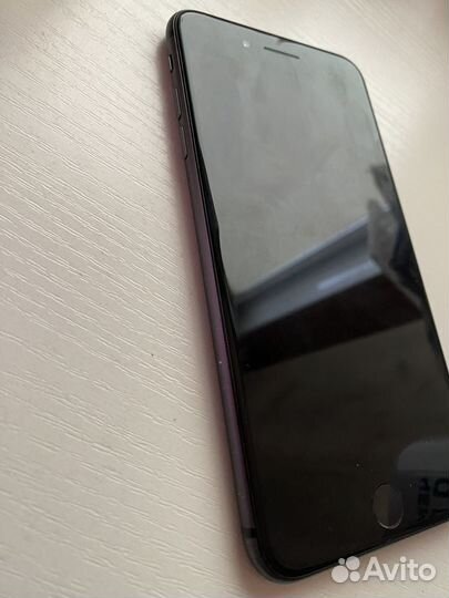 iPhone 8 Plus, 64 ГБ