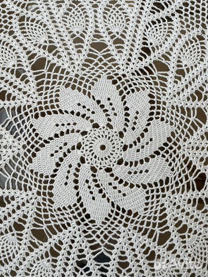 Скатерть кружевная