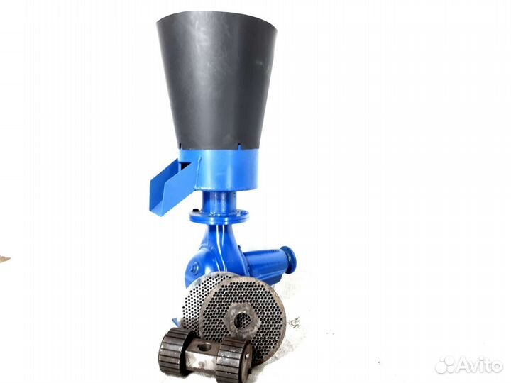 Гранулятор корма 200мм подвижные ролики