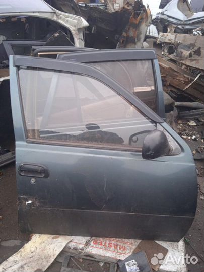 Дверь боковая передняя правая Daewoo Nexia