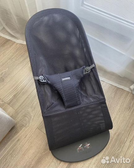 Шезлонг babybjorn
