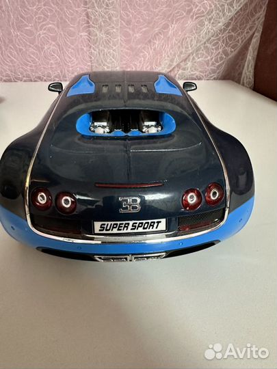 Модель автомобиля Bugatti