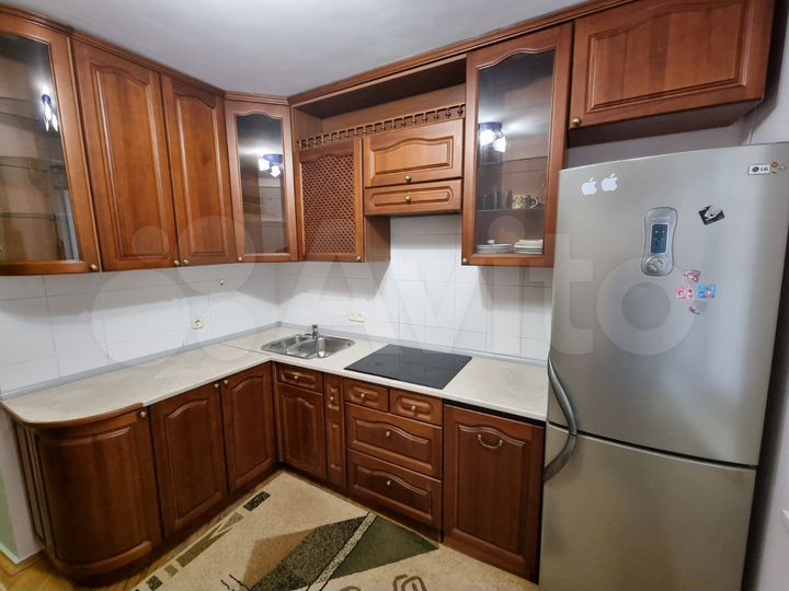 2-к. квартира, 54 м², 3/9 эт.