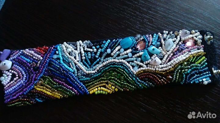 Браслет вышитый бисером