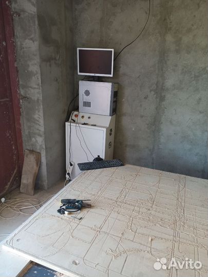 Фрезерно-гравировальный станок с чпу DeKart