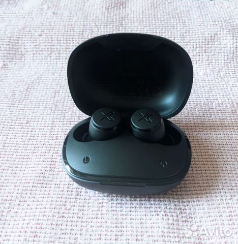 Наушники Edifier X3s AptX в чехле. Новые