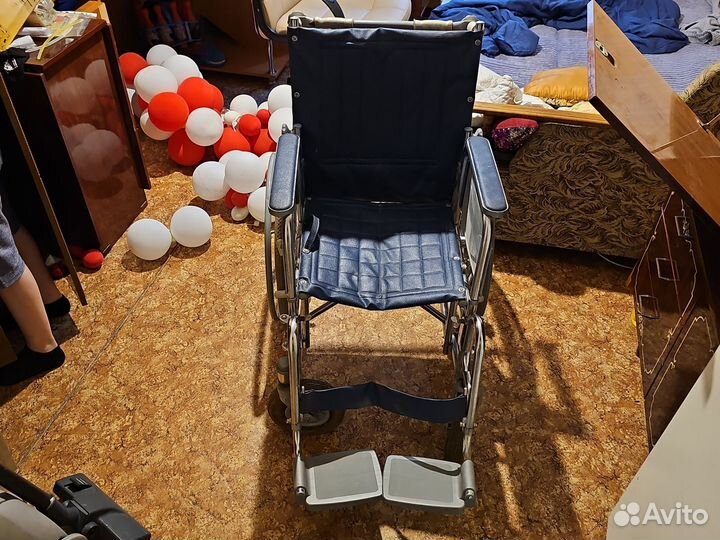Кресло-коляска инвалидная с ручным приводом м400