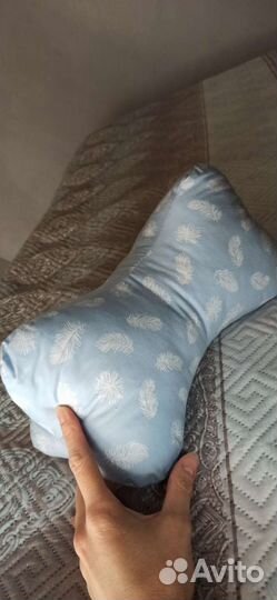 Подушка под шею новая