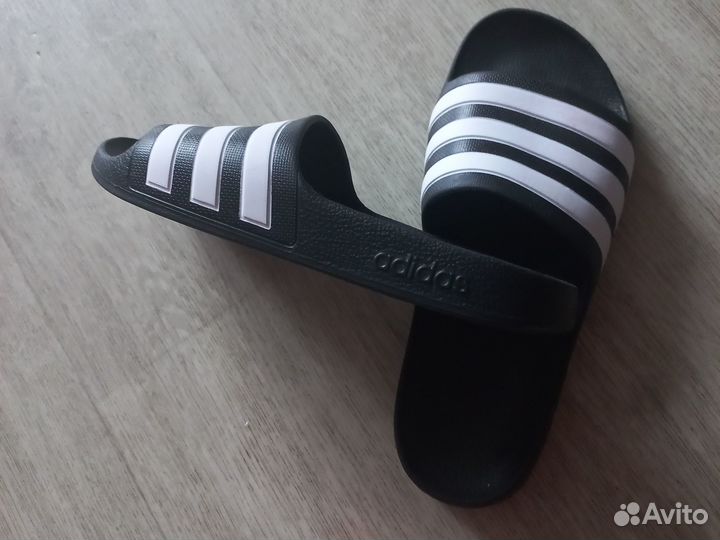 Шлепки adidas