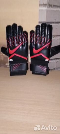 Вратарские перчатки nike