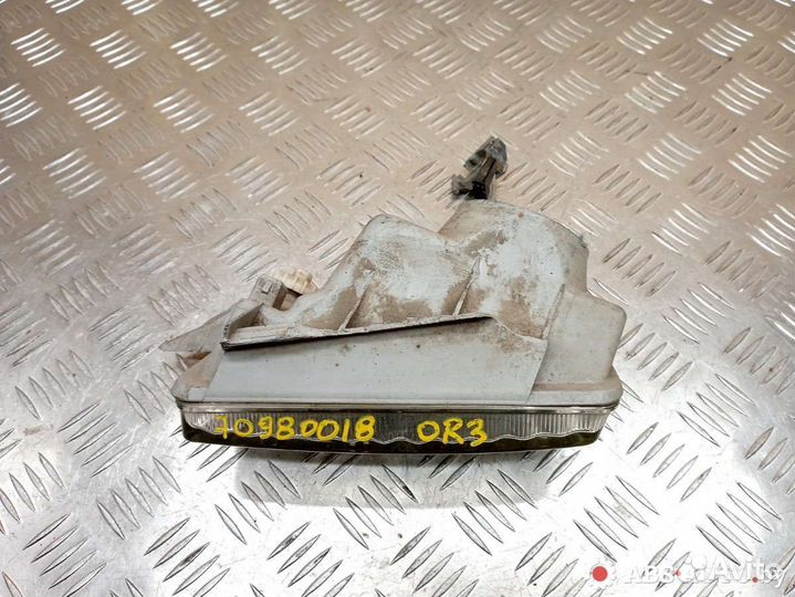 Фара противотуманная левая Volkswagen Transporter