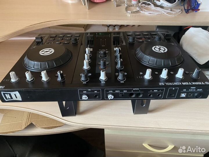 Dj контроллер traktor s2 mk1