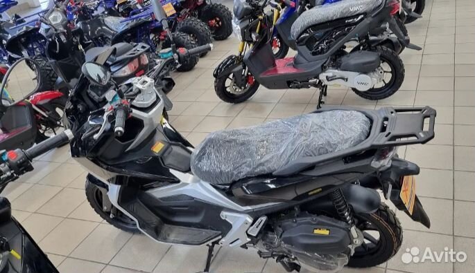 Максискутер promax ADV 200 (replica honda)