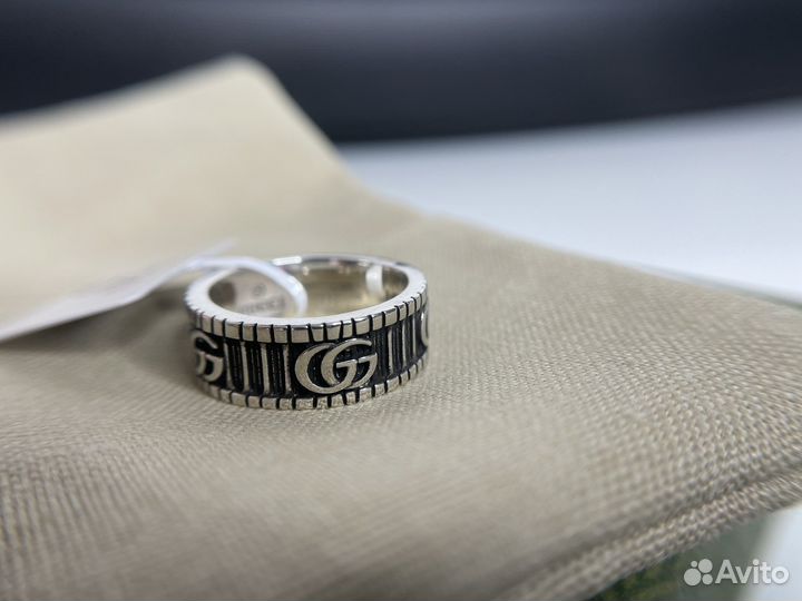 Серебряное кольцо Gucci