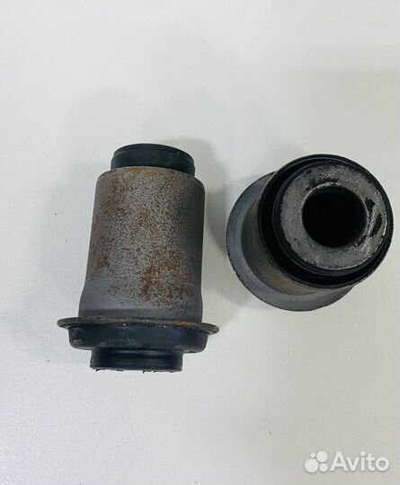Сайлентблок нижнего переднего рычага hyundai H-1