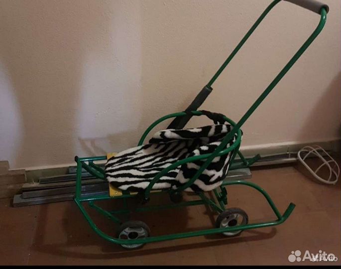 Детские санки на полозьях и колёсах,бу