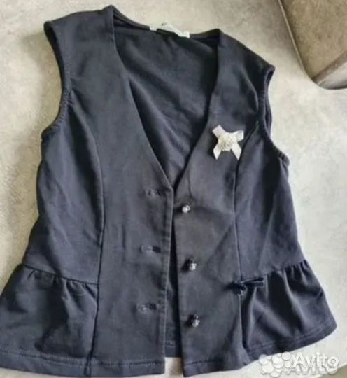 Школьный рюкзак вещи брюки для девочки 128-134